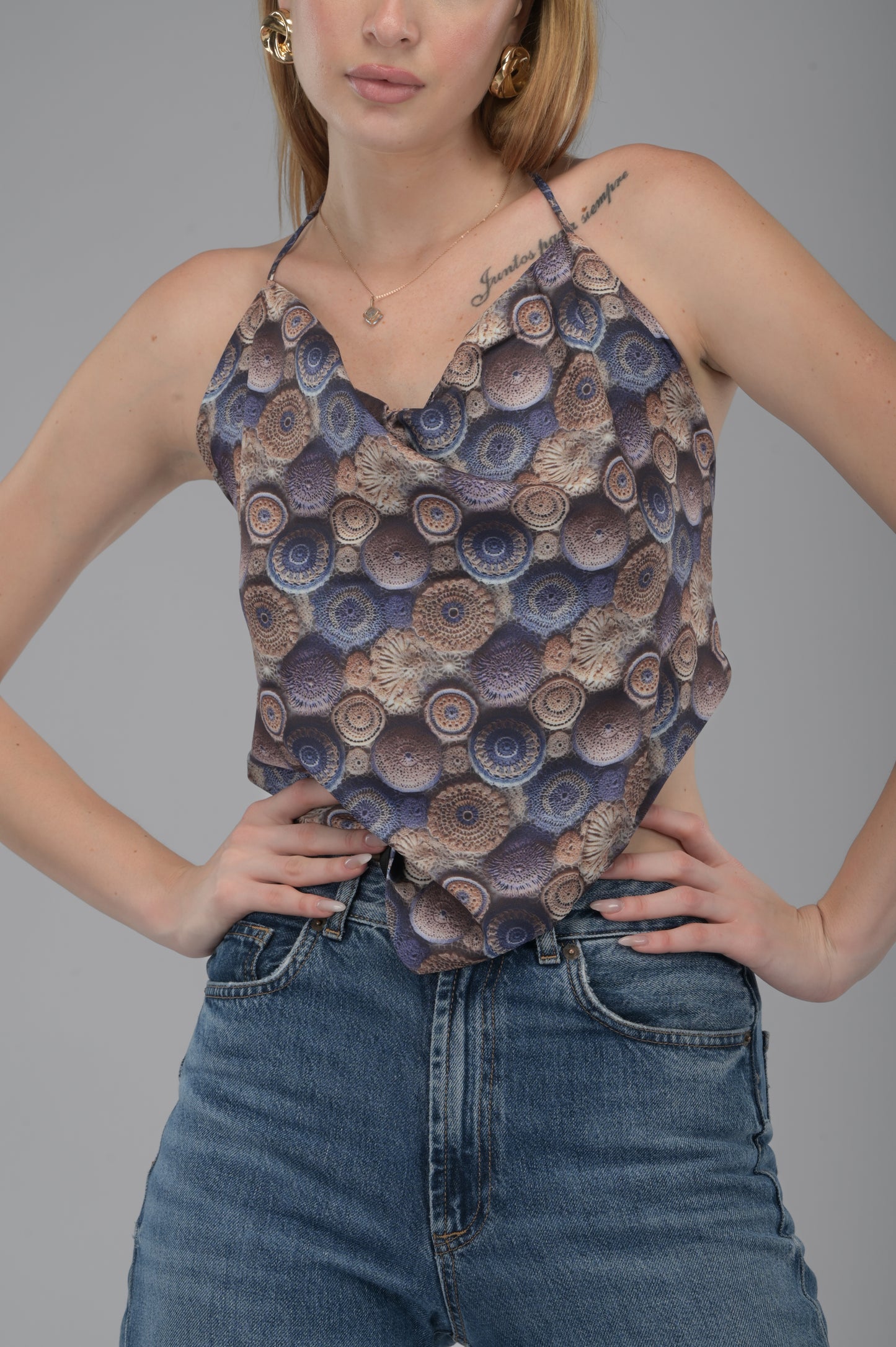 3D Crochet Mosaic Print Cowl-Neck Handkerchief Backless Top